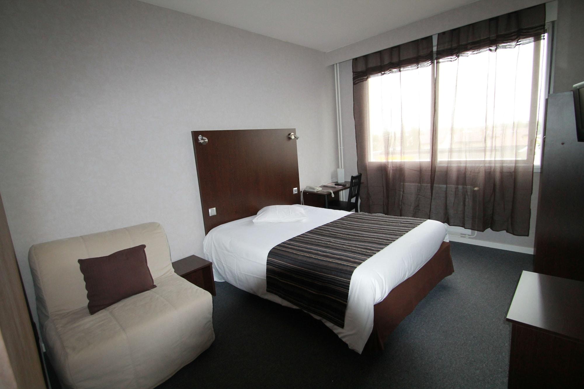 Adonis Lyon Est Hotel Artys Saint-Priest-en-Jarez Exterior foto