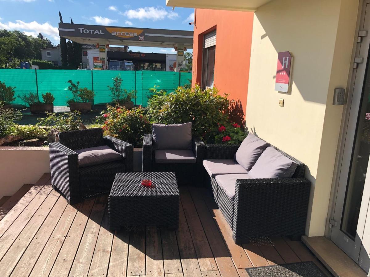 Adonis Lyon Est Hotel Artys Saint-Priest-en-Jarez Exterior foto